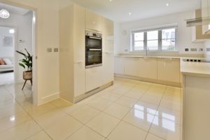 Kitchen- click for photo gallery